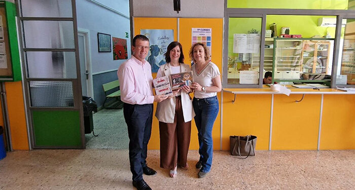 La Junta entrega el juego ‘Mujeres Científicas’ a 32 institutos de la provincia de Cuenca para fomentar las vocaciones científicas en igualdad