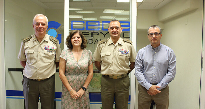 La presidenta de CEOE-Cepyme Guadalajara mantiene un primer encuentro con el nuevo subdelegado de Defensa en Guadalajara 1 La presidenta de CEOE-Cepyme Guadalajara mantiene un primer encuentro con el nuevo subdelegado de Defensa en Guadalajara