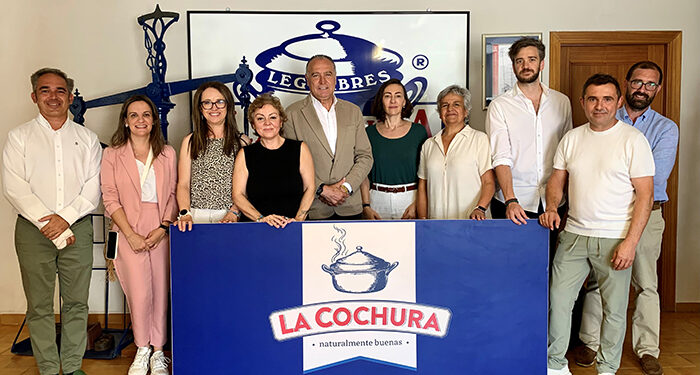 La secretaria general de MAPA visita la empresa La Cochura