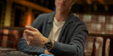 Los pagos NFC para el Huawei Watch 5 ya están disponibles en España