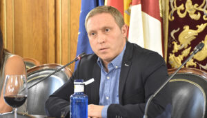 Martínez Chana comenzará una ronda de contactos con el sector agrario para fijar una posición en contra de la propuesta para la reforma de la PAC 2 Martínez Chana comenzará una ronda de contactos con el sector agrario para fijar una posición en contra de la propuesta para la reforma de la PAC