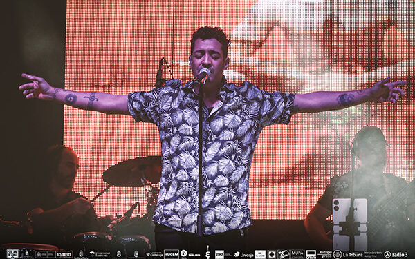 Muerdo llena Estival Cuenca de ‘sinvergüenzas’ con un brutal directo