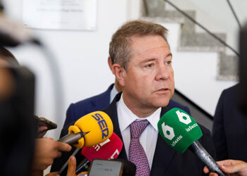 Page inaugura la primera fase de la Casa de la Igualdad de Cuenca y la rehabilitación del Colegio Rural Agrupado ´Retama´ de El Acebrón 3 Page anuncia que la Junta duplicará las ayudas a jóvenes para la adquisición de viviendas