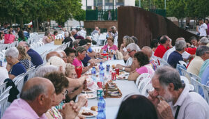 Parrillada y pasodobles en la cena de los jubilados de Cabanillas