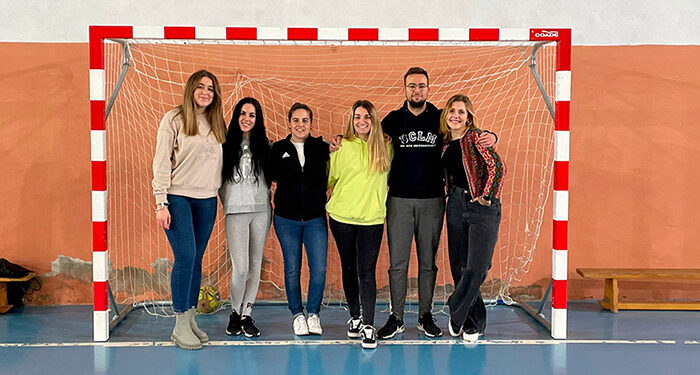 Un estudio de la UCLM determina que escolares que caminan más de 12000 pasos al día reducen su porcentaje de grasa corporal