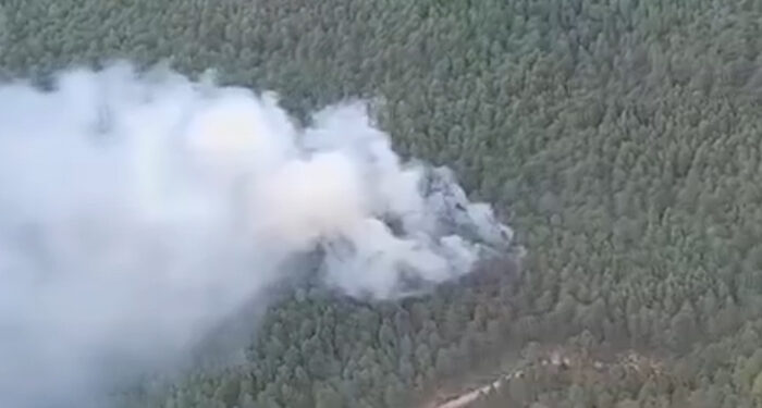 Controlado el incendio en Cañizares 1 Un total de 15 medios y 67 personas luchan contra el fuego en Cañizares