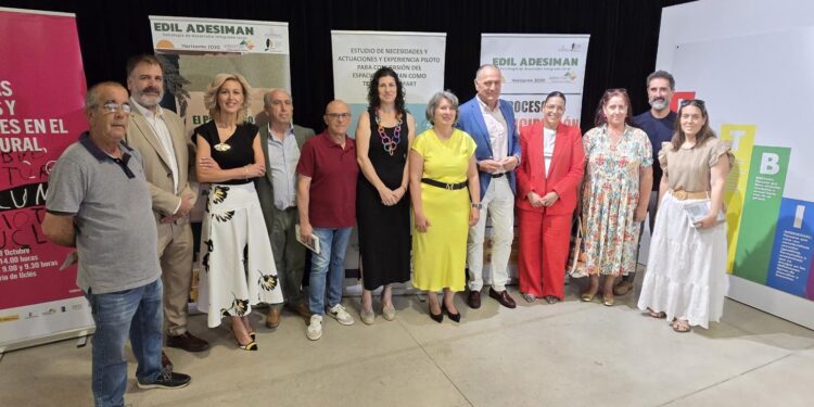 La Junta utiliza su liderazgo en las renovables para impulsar nuevas fórmulas asociativas como las comunidades energéticas 1 p1iv588budoc8d8l161a1ip81rnf4