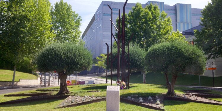 El Ayuntamiento de Guadalajara rinde homenaje a los once integrantes del retén de Cogolludo en el vigésimo aniversario de su fallecimiento