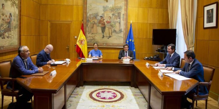 CEOE CEPYME Cuenca presenta el diálogo social como un impulsor de los convenios y la inversión 1 Acuerdo ERTES