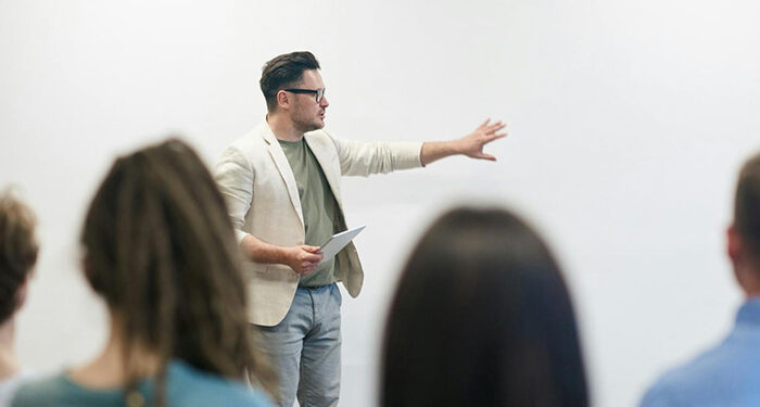 Castilla-La Mancha es la tercera comunidad autónoma del país que más plazas docentes ha cubierto de las oposiciones de Secundaria y FP