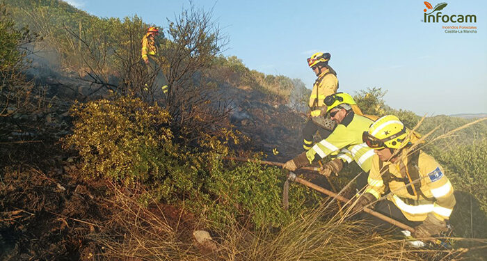 Controlado un incendio forestal en el paraje de la Hoya de la Cantina en Arcas del Villar 1 Controlado un incendio forestal en el paraje de la Hoya de la Cantina en Arcas del Villar