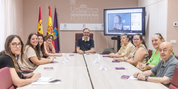 El Ayuntamiento de Guadalajara recoge sugerencias de las asociaciones para el proyecto del registro municipal de electrodependientes
