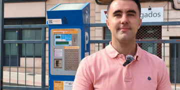 El PSOE denuncia que las contradicciones del PP de Guarinos cuestan dinero a la ciudadanía: aparcar en Zona Azul, en agosto, por las tardes, sí conlleva multa