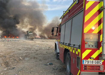 El incendio de la Planta de Residuos Sólidos Urbanos de la Diputación de Cuenca está perimetrado y trabajarán toda la noche