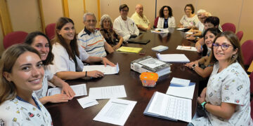Enfermería del centro de salud de El Alamín apuesta por la salud comunitaria y el envejecimiento activo a través de un taller de memoria y estimulación cognitiva