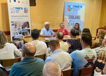 FADETA firma 52 contratos de ayudas Leader con promotores que movilizarán más de 667.000 euros de inversión en la comarca