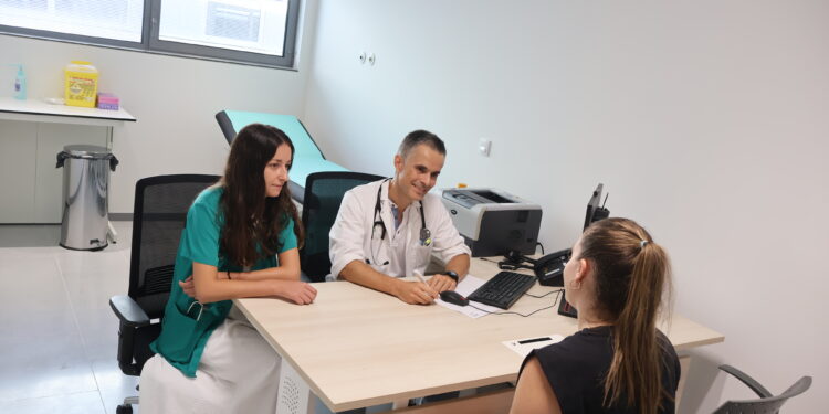 Medicina Interna, Reumatología, Infecciosas y la nueva Unidad de Enfermedades Inmunomediadas comienzan a pasar consulta en el Hospital Universitario de Cuenca 1 Foto3. Medicina Interna