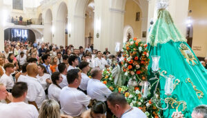Guadalajara inicia los actos religiosos en honor a su patrona con el solemne traslado de la Virgen de la Antigua
