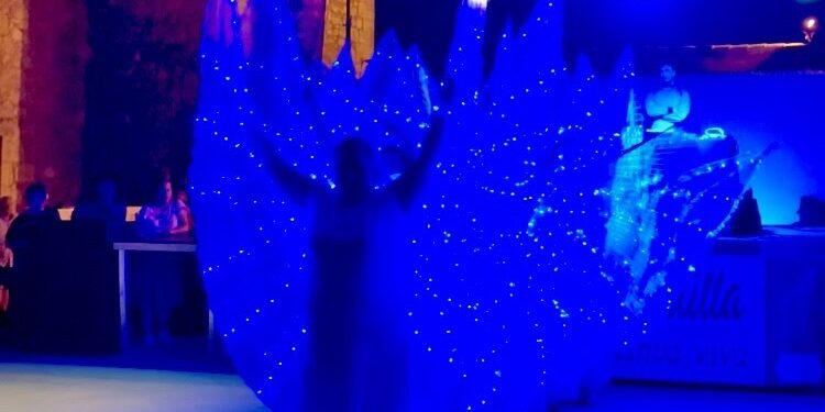 Horcajada de la Torre y la Fiesta de la Rosquilla: Danza y Tradición