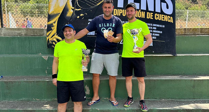 Julián Valencia y Pedro Luis Barroso, los más fuertes en el frontón de Mira 1 Julián Valencia y Pedro Luis Barroso, los más fuertes en el frontón de Mira