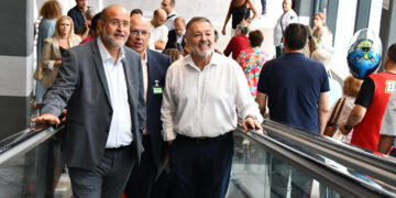 La Junta formaliza el contrato para la modernización del alumbrado y redes eléctricas de ‘El Terminillo’
