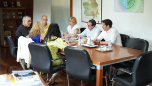 La Junta y FRICAM refuerzan su compromiso con la modernización del sector de instalaciones y energía en Castilla-La Mancha 2 La Junta y FRICAM refuerzan su compromiso con la modernización del sector de instalaciones y energía en Castilla-La Mancha