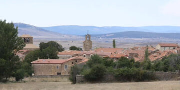 La alcaldesa de Carrascosa denuncia que tres pueblos de la Serranía están paralizados por falta de secretario