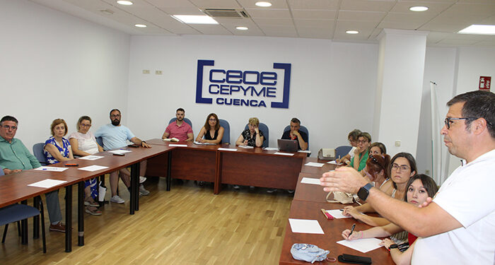 Las empresas de Cuenca recaban información sobre la reducción de jornada laboral