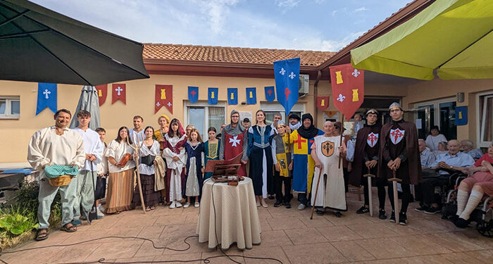 Los mayores de la Residencia Campiña de Viñuelas celebran San Ramón Nonato con una teatralización de la fundación de la localidad 1 Los mayres de la Residencia Campiña de Viñuelas celebran San Ramón Nonato con una teatralización de la fundación de la localidad