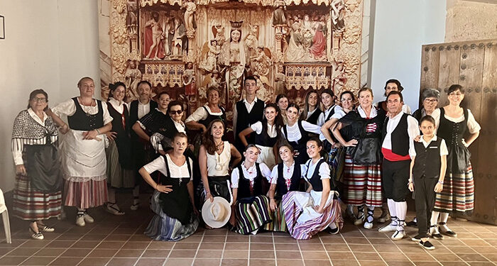 Ofrenda Floral en Villaescusa de Haro 1 Ofrenda Floral en Villaescusa de Haro