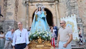 Seis paradas para un viaje de siglos en Cogolludo en el día de la Virgen de los Remedios