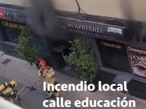 Siete personas intoxicadas a consecuencia del humo generado por el incendio de una churrería en Alovera