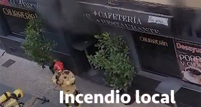 Siete personas intoxicadas a consecuencia del humo generado por el incendio de una churrería en Alovera