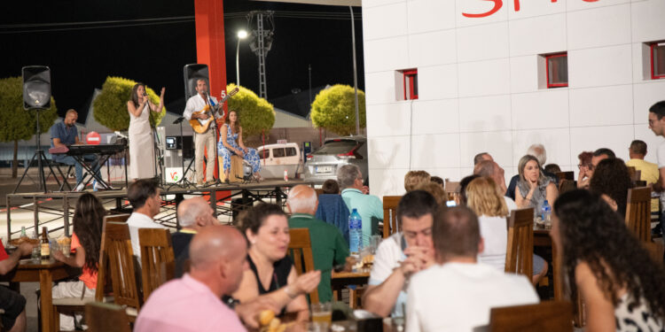 Yunquera de Henares despide su Cine de Verano y disfruta Terraceando 1 Terraceando