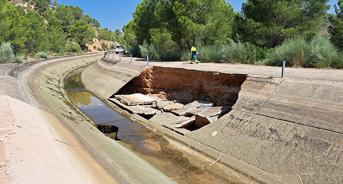 Un mes sin trasvase Tajo-Segura por la rotura de un punto del canal en el tramo 2 del acueducto 1 Un mes sin trasvase Tajo-Segura por la rotura de un punto del canal en el tramo 2 del acueducto
