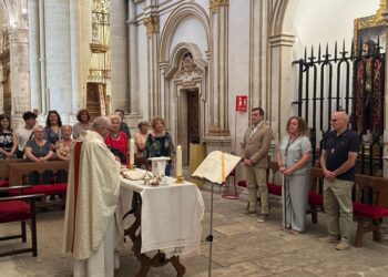 El Ayuntamiento cumple con el voto de gracia a la Virgen de Las Nieves en la Catedral que fue suscrito en 1492