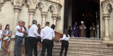 Cuenca despide en la Catedral a Gustavo Torner