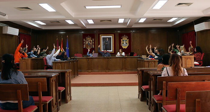 Aprobada por unanimidad la corrección del pliego de gestión de las Escuelas Infantiles municipales de Azuqueca 1 Aprobada por unanimidad la corrección del pliego de gestión de las Escuelas Infantiles municipales de Azuqueca