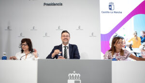 Castilla-La Mancha inicia uno de los cursos más asequibles para el bolsillo de las familias de todo el país y continúa universalizado la educación en la etapa 2-3 años