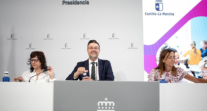 Castilla-La Mancha inicia uno de los cursos más asequibles para el bolsillo de las familias de todo el país y continúa universalizado la educación en la etapa 2-3 años