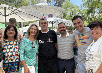 Con Cáritas arrancan los vermús solidarios festivos en el parque de la Concordia