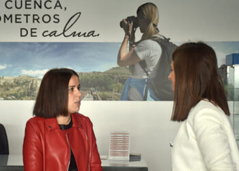 El 40 por ciento de los 8.905 visitantes que han pasado este 2025 por la Oficina de Turismo del AVE en Cuenca son turistas internacionales