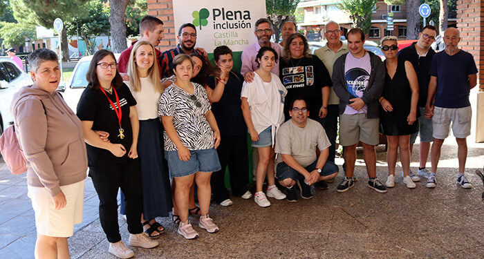 El Ayuntamiento de Azuqueca se suma a la campaña “Ya es hora de salir del armario de la exclusión”