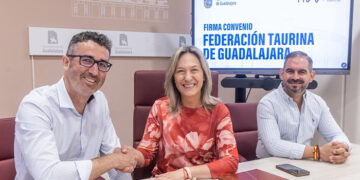 El Ayuntamiento de Guadalajara firma un convenio con la Federación Taurina para difundir la cultura de la tauromaquia