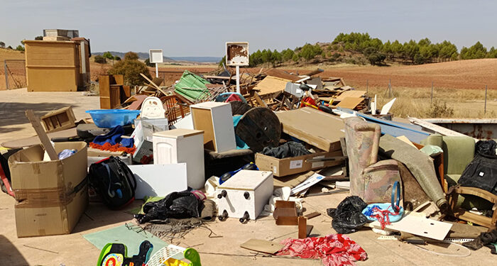 El Grupo Popular de Arcas denuncia el estado de abandono y dejadez en el que se encuentra el Punto Limpio de la localidad 1 El Grupo Popular de Arcas denuncia el estado de abandono y dejadez en el que se encuentra el Punto Limpio de la localidad