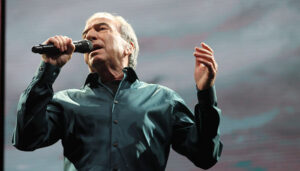 El Grupo Popular denuncia la improvisación y el caos en la organización del homenaje a José Luis Perales por parte del equipo de Gobierno socialista 2 El Grupo Popular denuncia la improvisación y el caos en la organización del homenaje a José Luis Perales por parte del equipo de Gobierno socialista