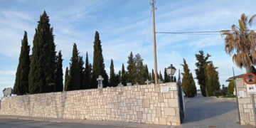 El Obispado de Cuenca lamenta y condena los actos vandálicos en el cementerio municipal de Tarancón