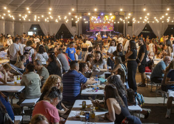 El Recinto Ferial de Azuqueca acoge el evento “Food Truck World Tour” con comidas del mundo, música en directo y actividades infantiles