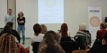 El campus de Cuenca acoge la cuarta edición del curso de verano sobre arte textil contemporáneo
