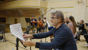 El disco Y el canto de todas del guitarrista de raíces conquenses Rafael Serrallet nominado a los Latin Grammy 2025 en la categoría de Mejor Álbum Instrumental 7 El disco Y el canto de todas del guitarrista de raíces conquenses Rafael Serrallet nominado a los Latin Grammy 2025 en la categoría de Mejor Álbum Instrumental.